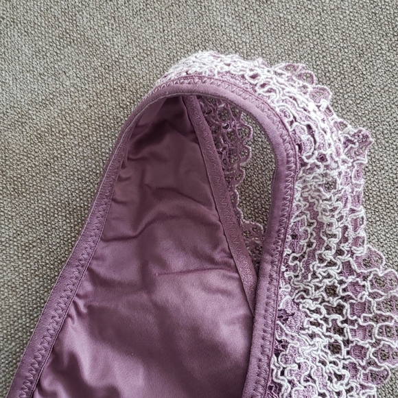 EUC Victoria's Secret Lavender Purple & White Lace Bralette XS - Picture 4 of 4